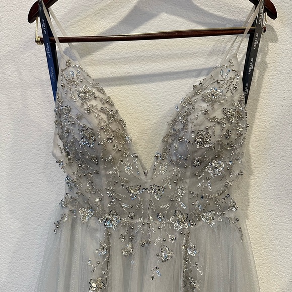 Elegant Silver Embellished Evening Gown - Picture 2 of 16
